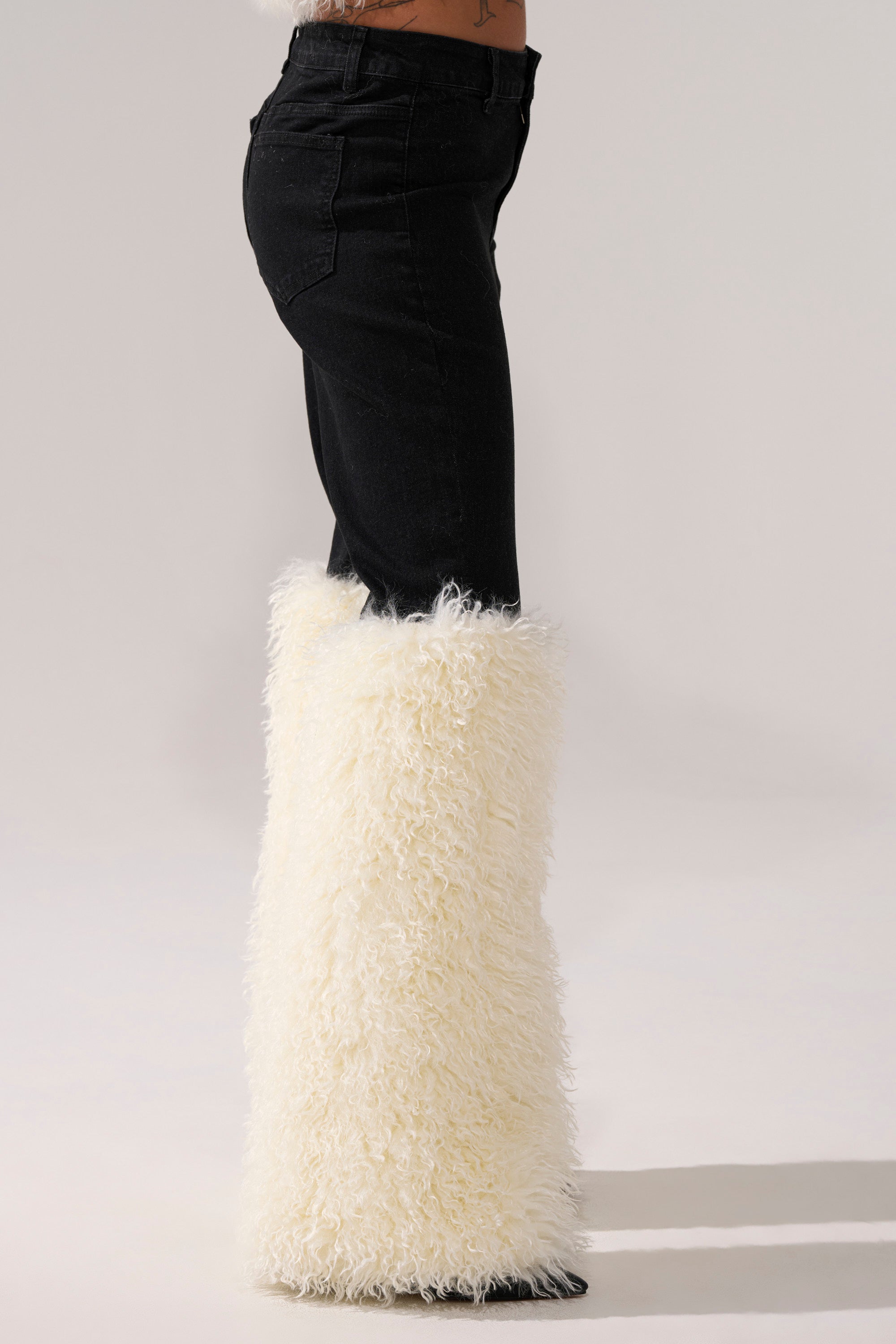 SITTING PRETTY FUR TRIM DENIM