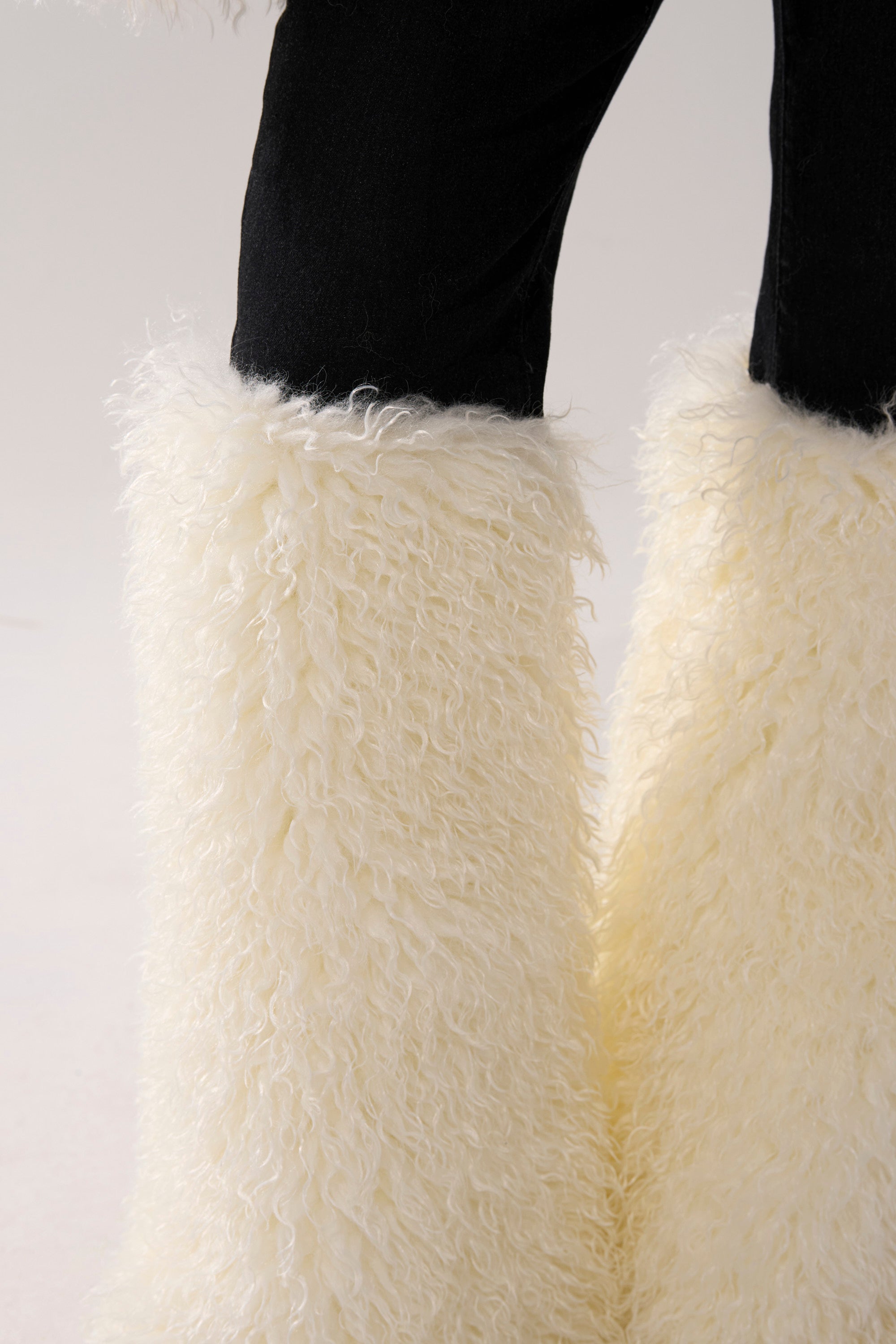 SITTING PRETTY FUR TRIM DENIM