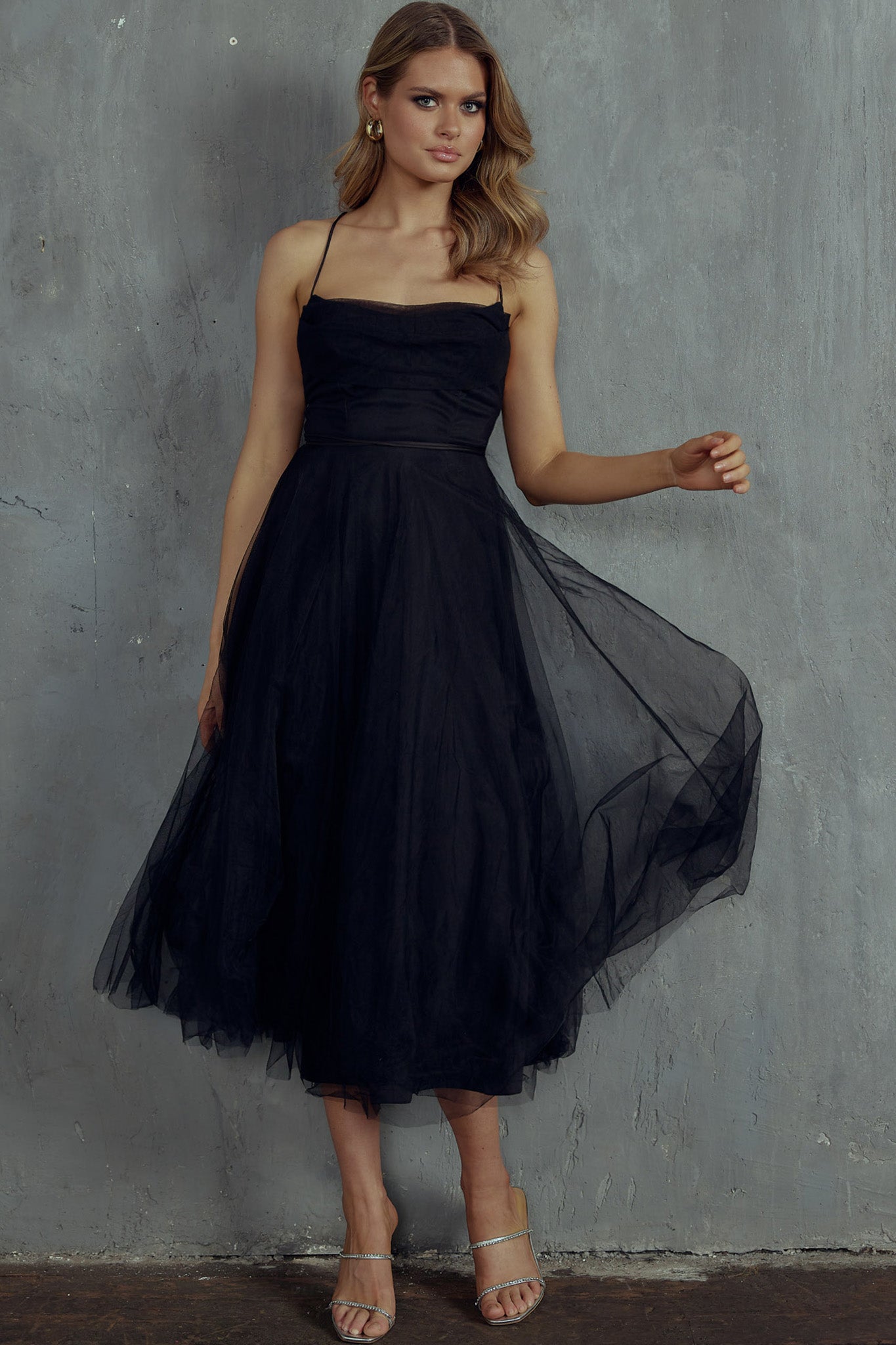 Floating By Pleated Neckline Mesh Midi Dress Black