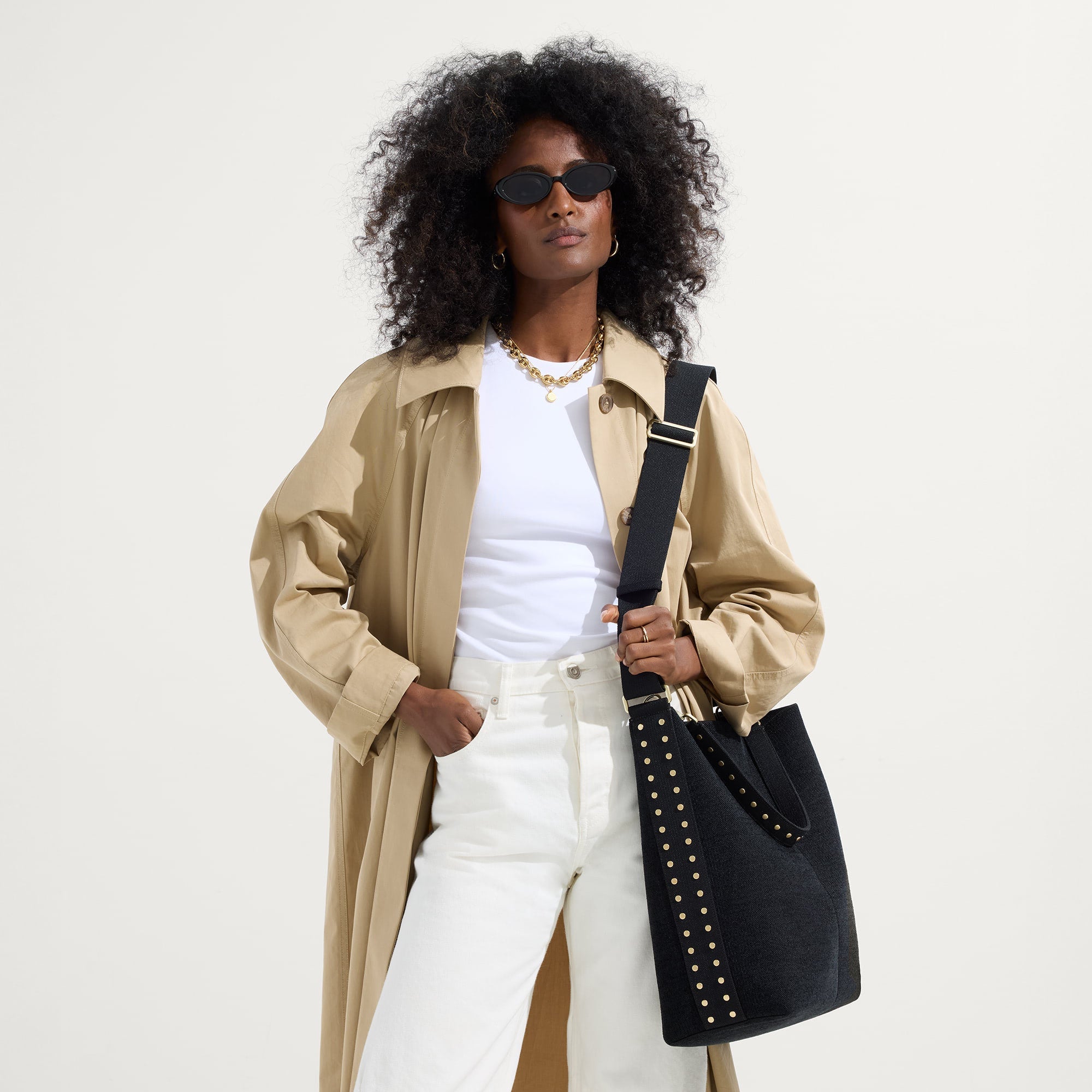 The ReVelvet™ Bucket Bag - ReVelvet™ Black