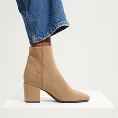 The High Classic Boot - Tobacco