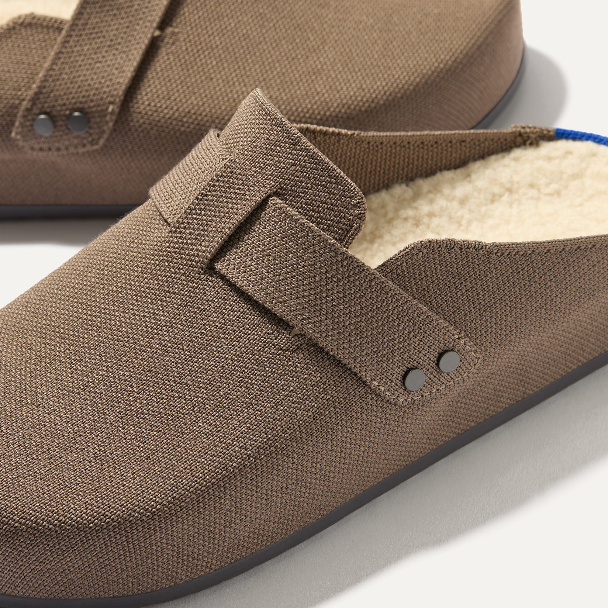 The Men's Cozy Clog - Sparrow