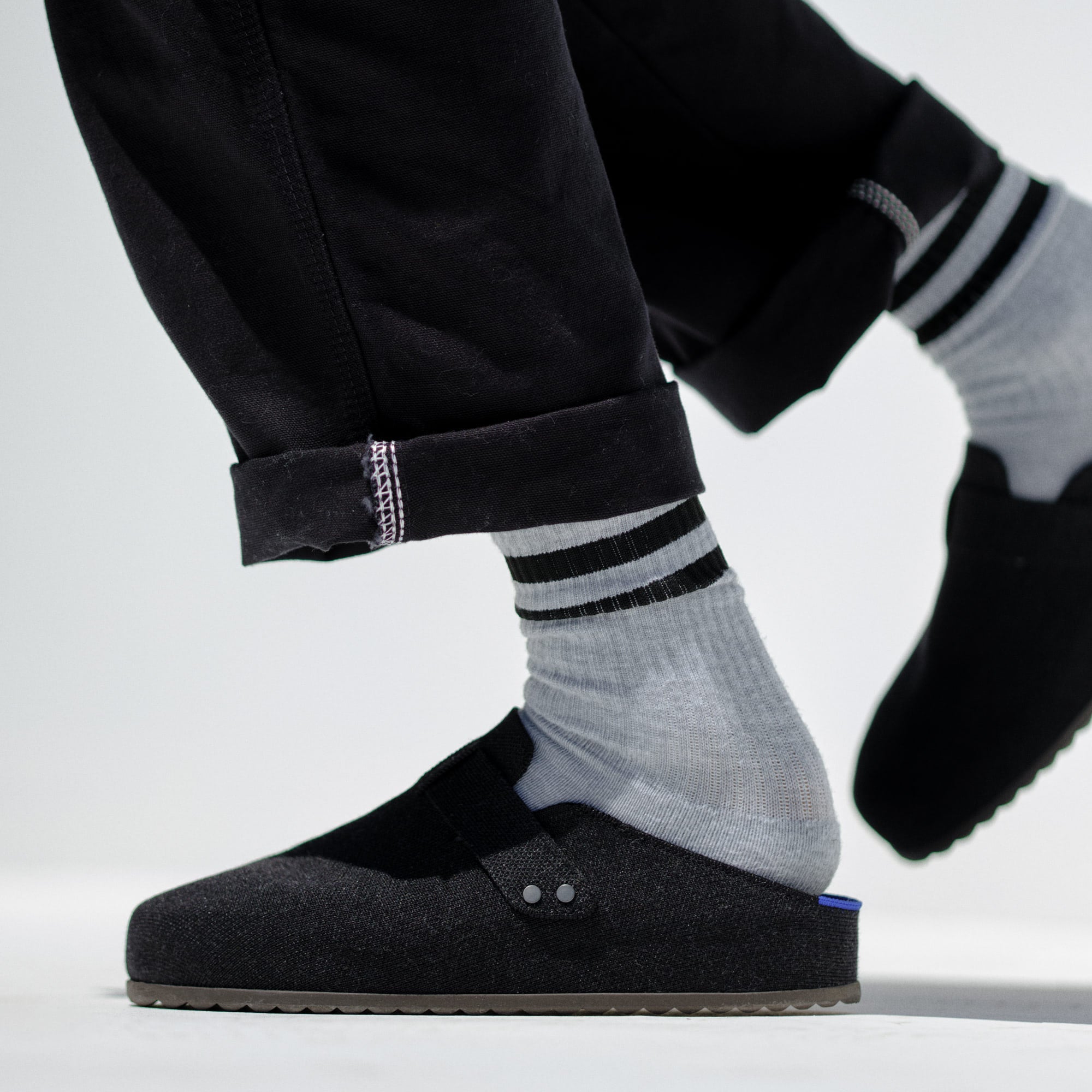 The Men's Cozy Clog - Black