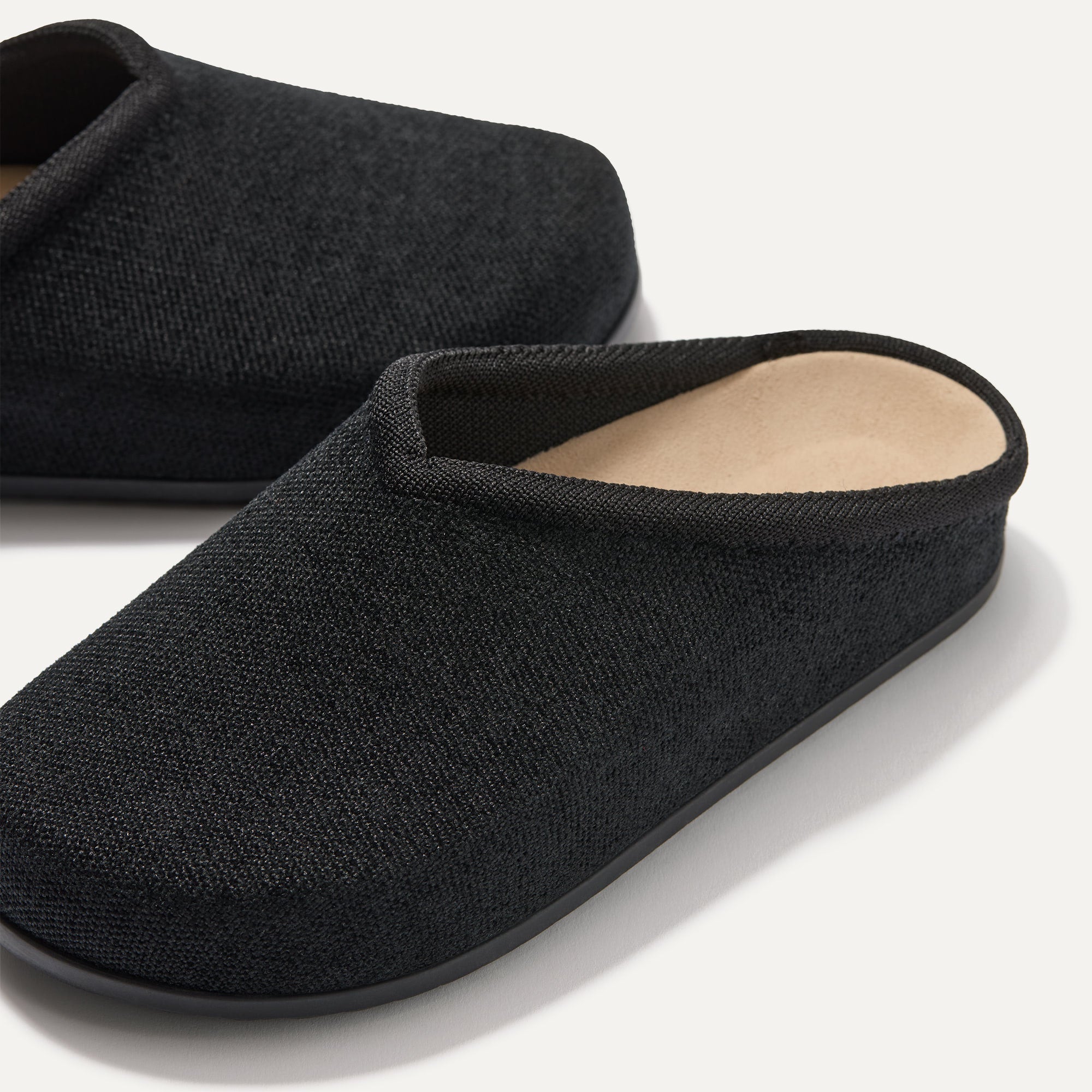 The ReVelvet™ Casual Clog - ReVelvet™ Black