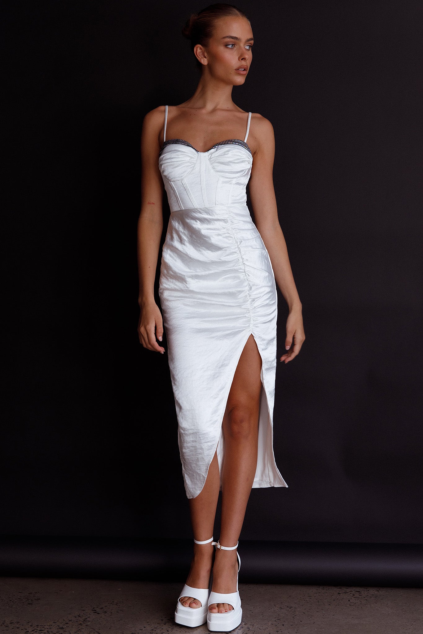 Fantasy Structured Bodice Ruched Midi Dress White