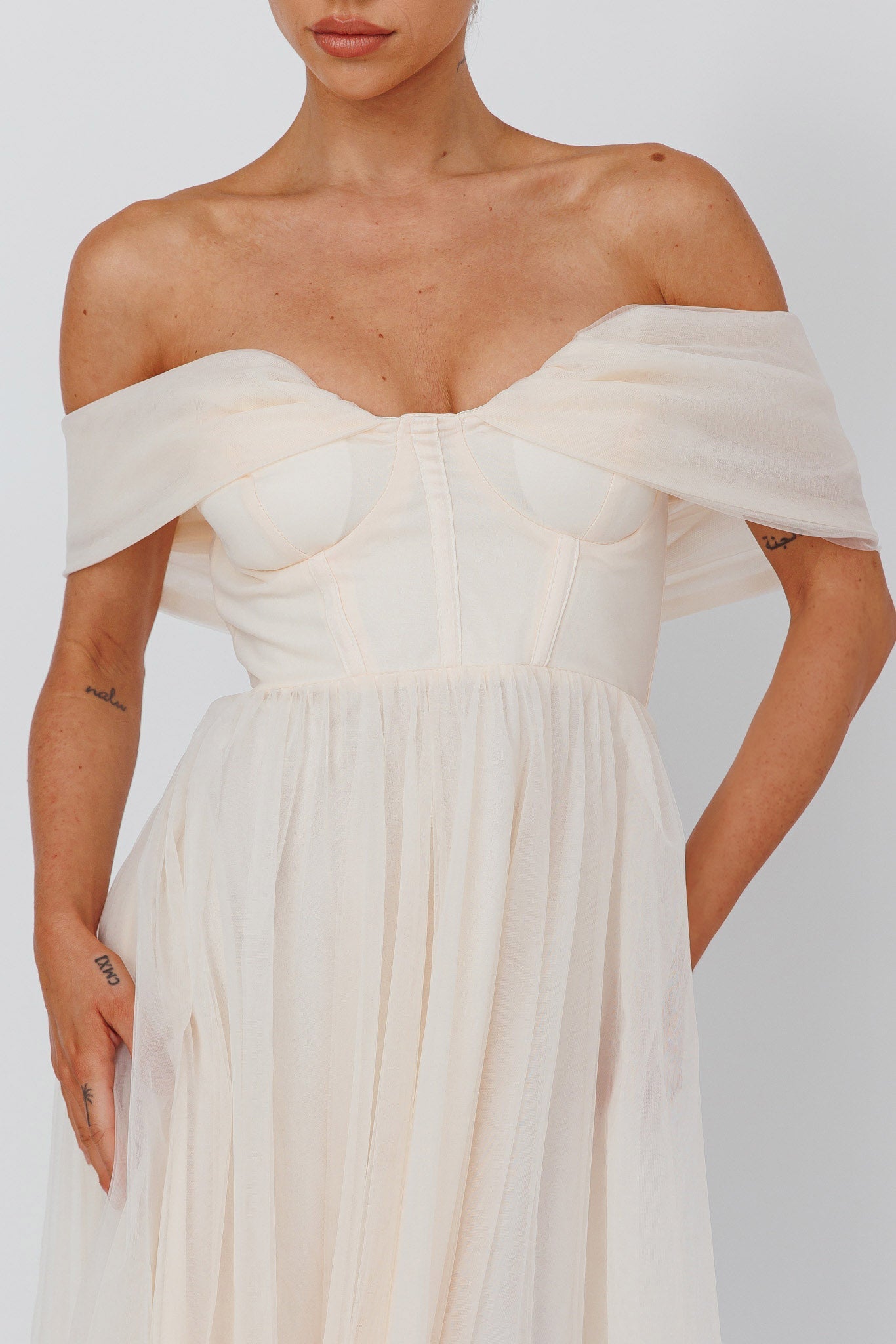 Dreamers & Lovers Off-Shoulder Maxi Dress Vanilla