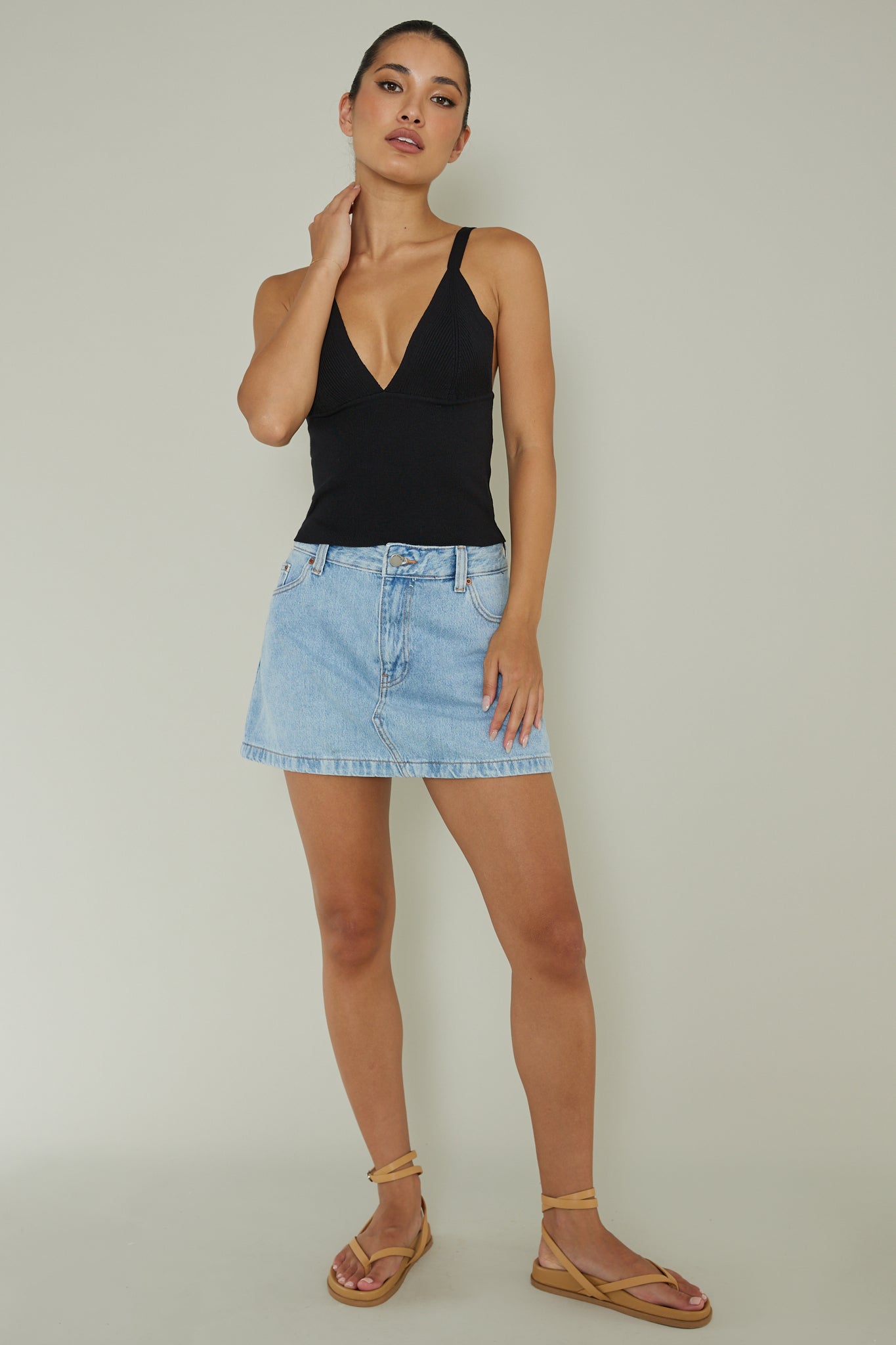 City V-Neck Knit Top Black