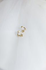 Dakota Pearl Earrings Gold