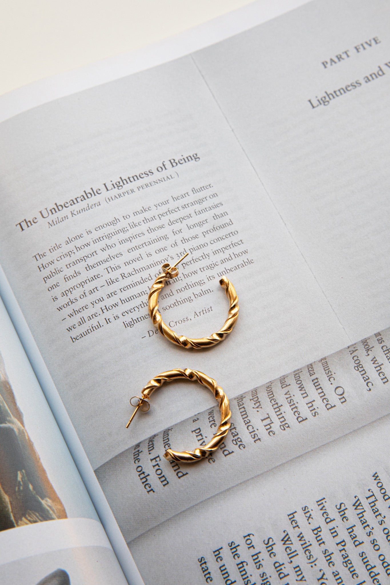 Rachmaninov Open Hoop Earrings Gold