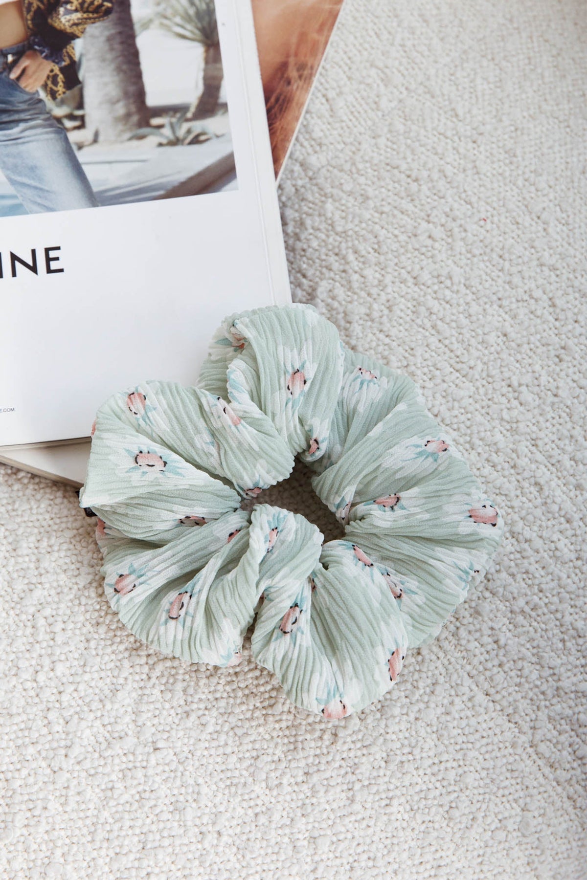 Chouchou Crepe Scrunchie Floral Sage