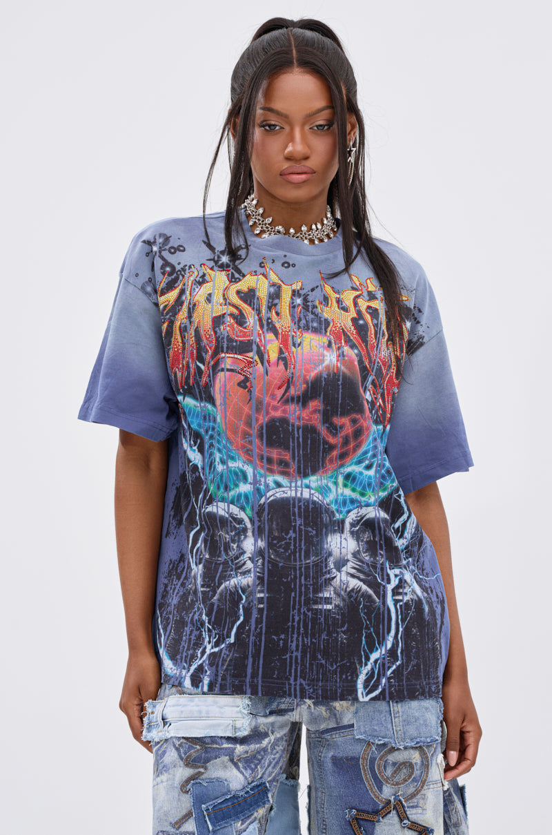 IRREVERENT OVERSIZED GRAPHIC TEE