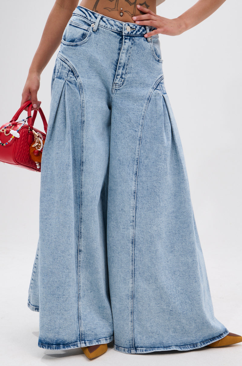 THE BEST ONE YET WIDE LEG DENIM