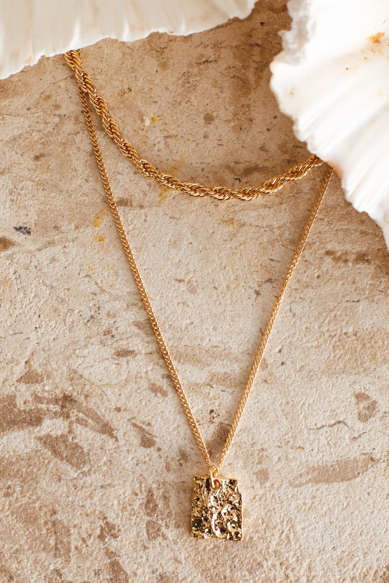 Hamptons Pendant Rope Necklace Set Gold