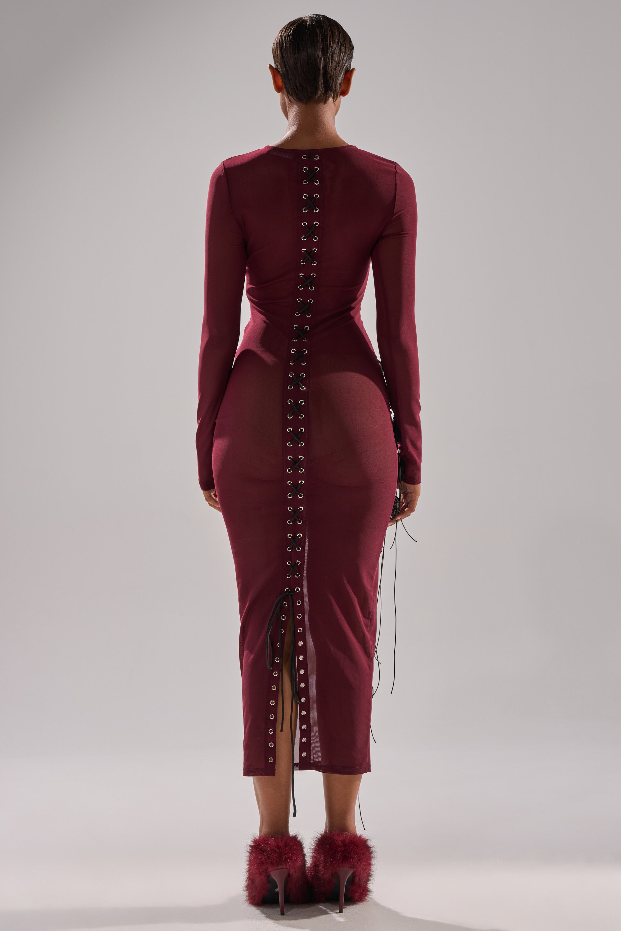 OBVIOUSLY MESH MIDI DRESS IN BURGUNDY
