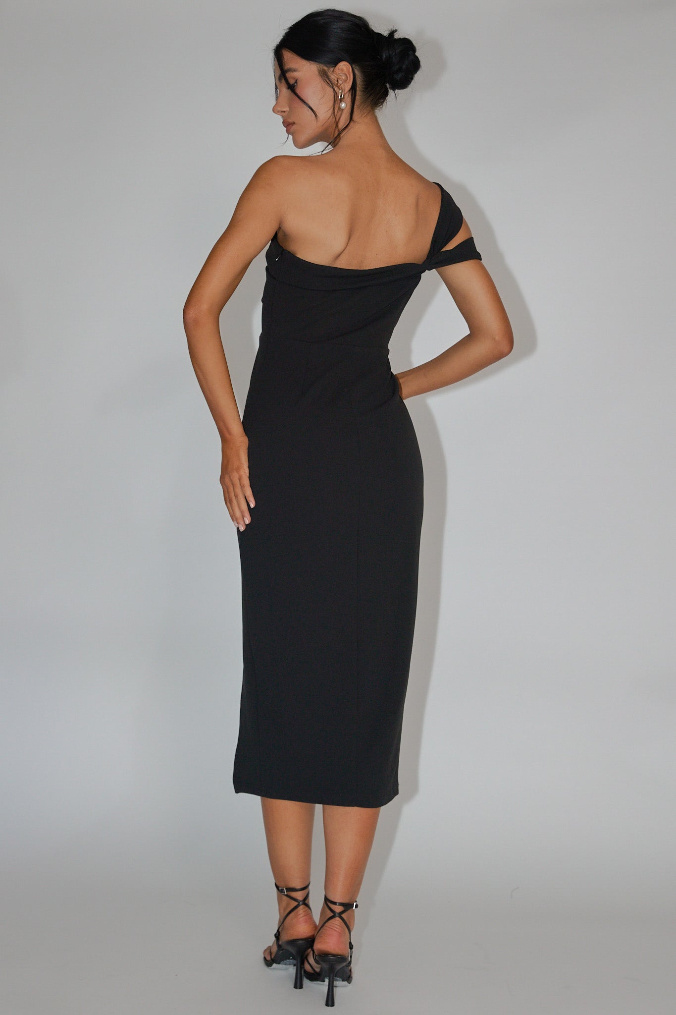 First Impressions One Shoulder Midi Dress Black