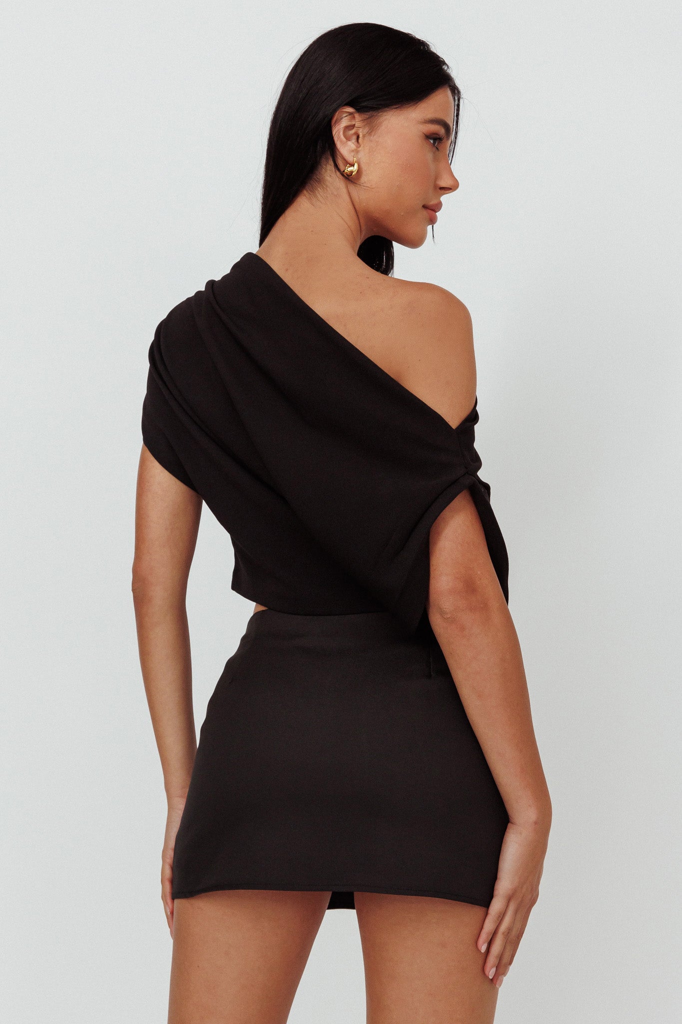 Quinn One Shoulder Top Black