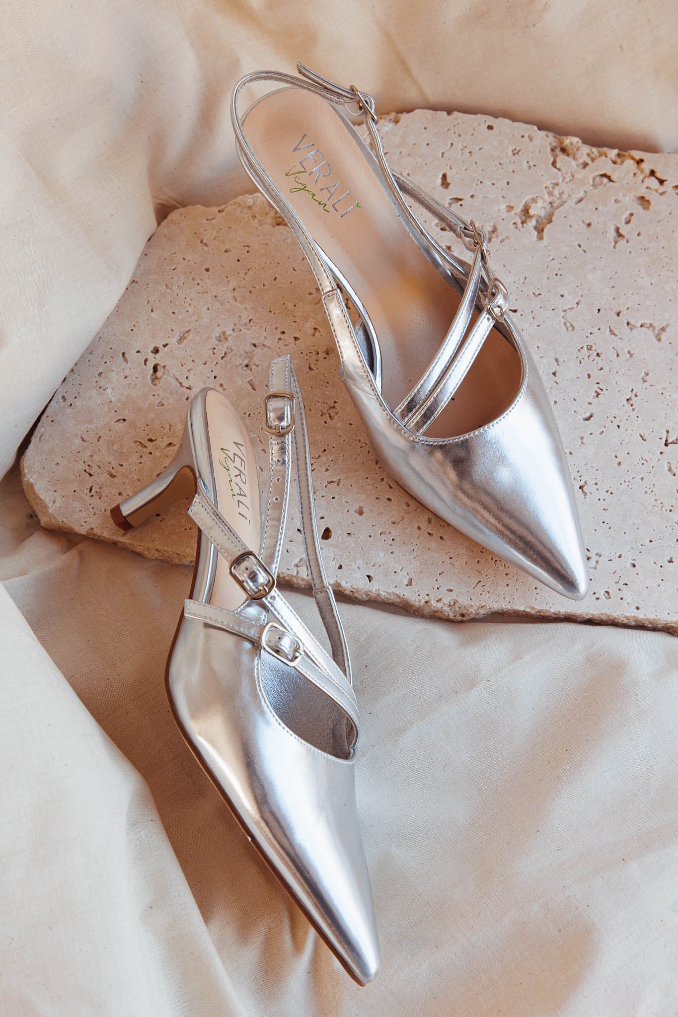 VERALi Zedd Point Toe Kitten Heels Silver Metallic