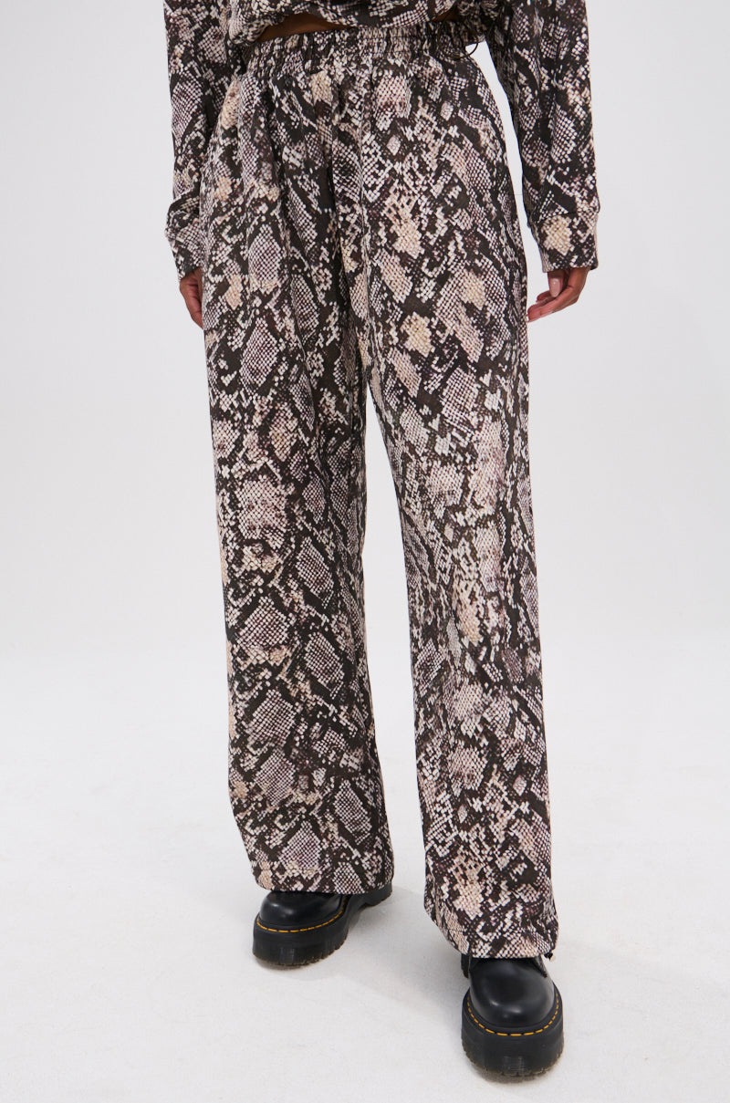 PYTHON WIDE LEG JOGGER