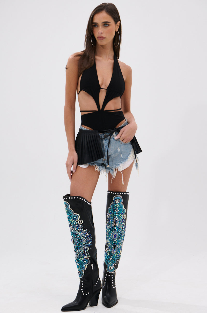 SHOW IT OFF CUT-OUT BODYSUIT IN BLACK