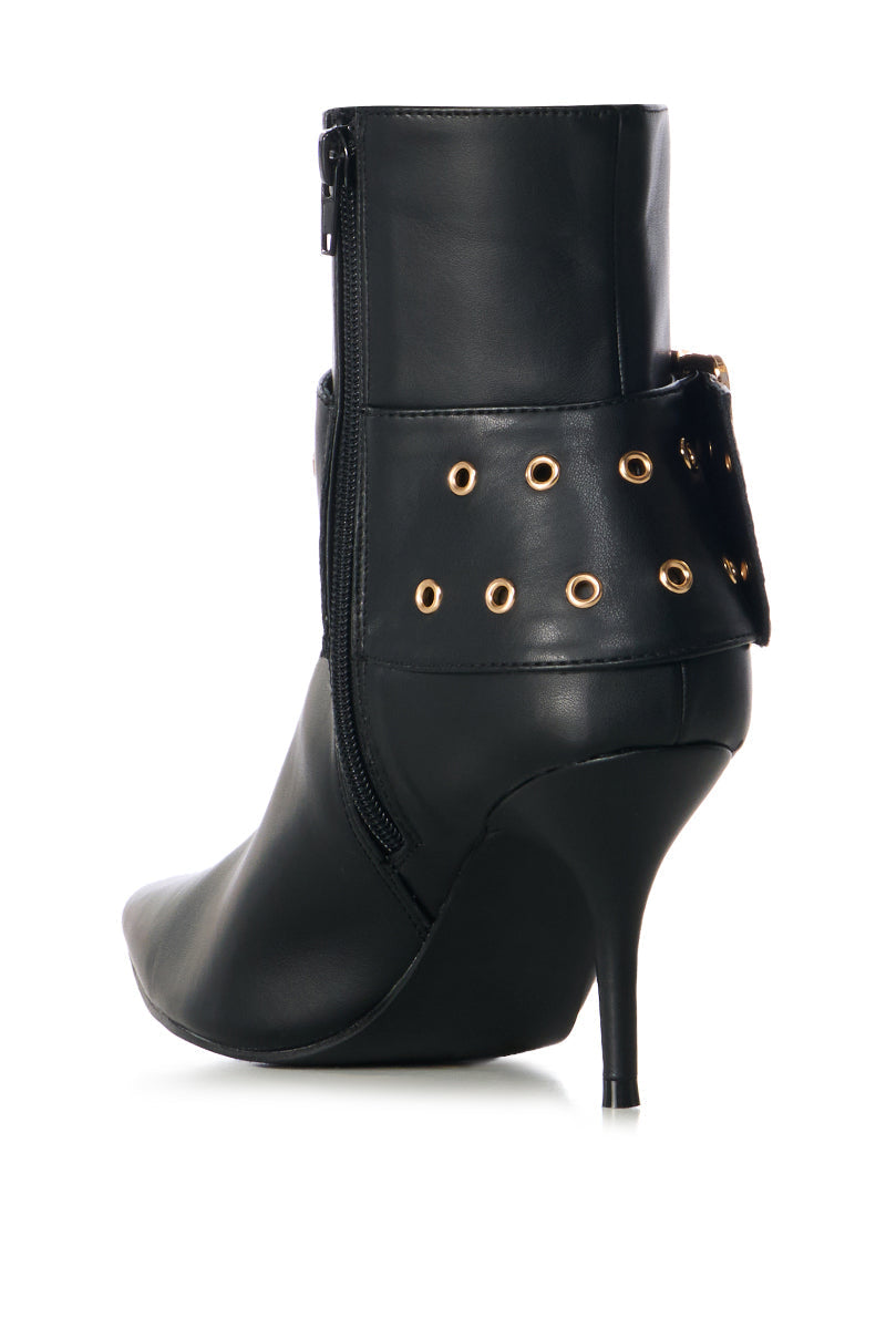 AZALEA WANG JOVANI BLACK BUCKLE BOOTIE