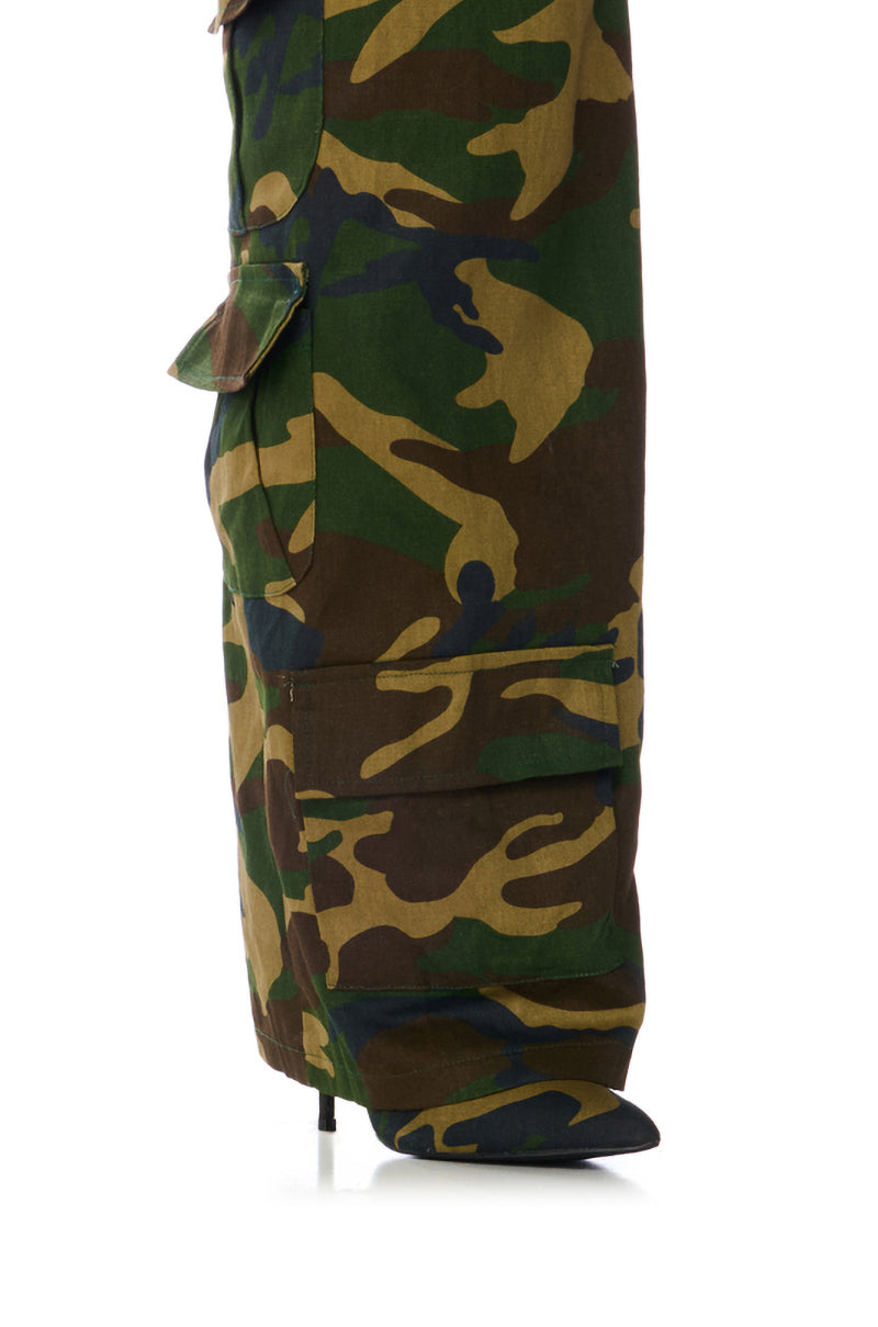 SCANDALOUS CAMO FOLD OVER BOOT IN GREEN