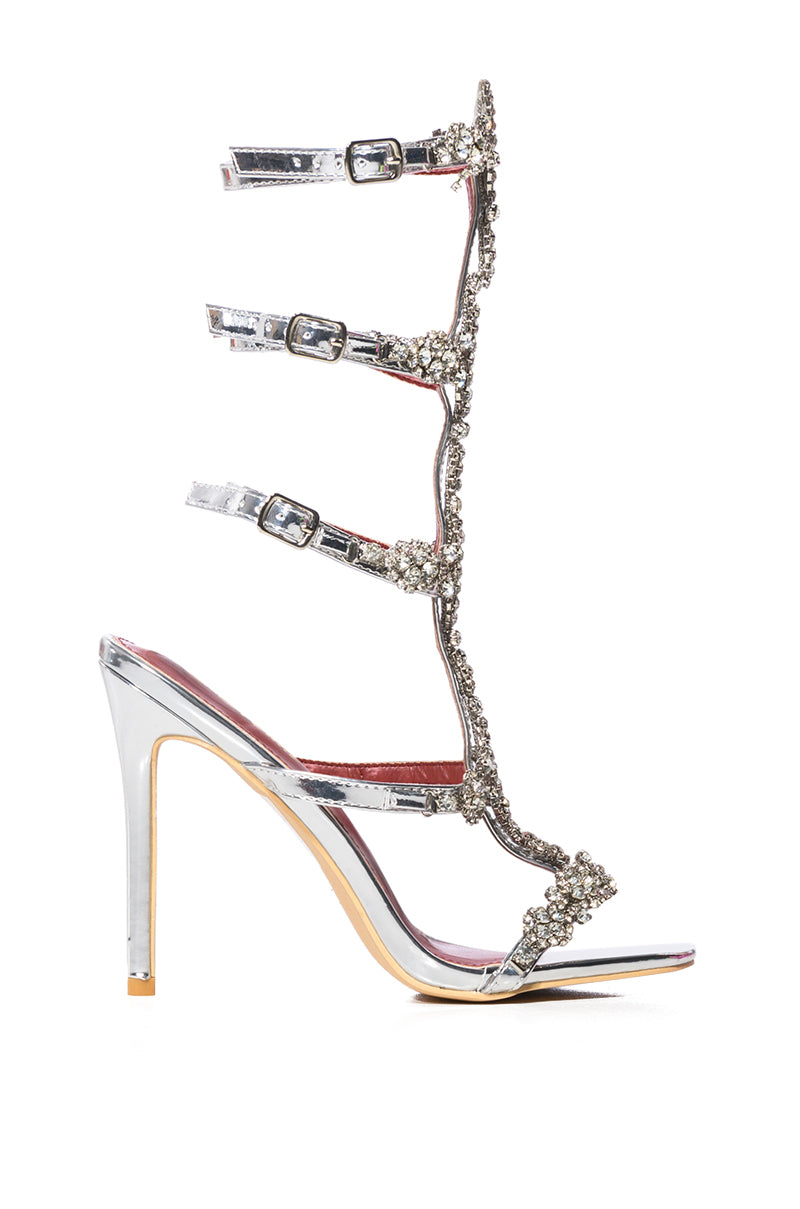 SIMMI EMBELLISHED GLADIATOR SANDAL IN SILVER