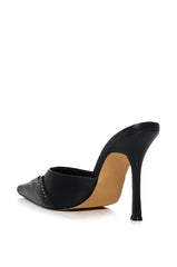 SKYMORE BLACK PUMP