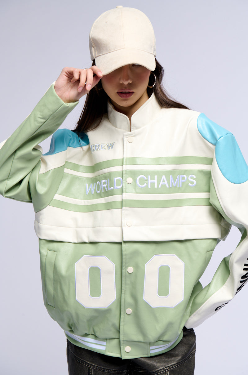 ZOOM ZOOM CONVERTIBLE BOMBER JACKET IN GREEN
